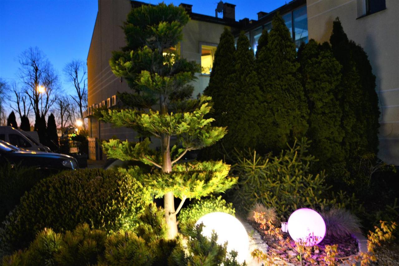 Apartamenty I Pokoje „Pod Jedynka” Konstantynów Łódzki Dış mekan fotoğraf
