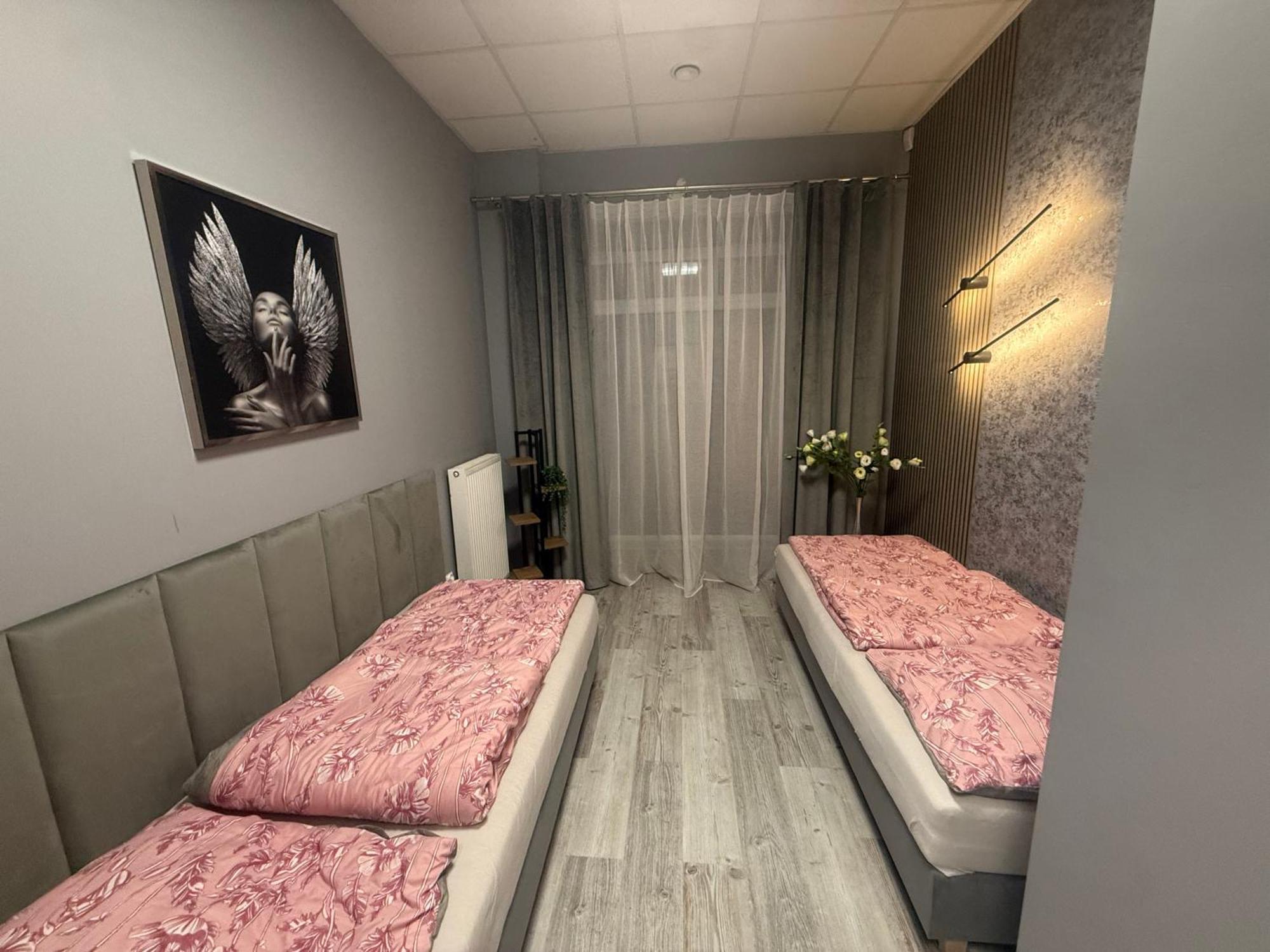 Apartamenty I Pokoje „Pod Jedynka” Konstantynów Łódzki Dış mekan fotoğraf
